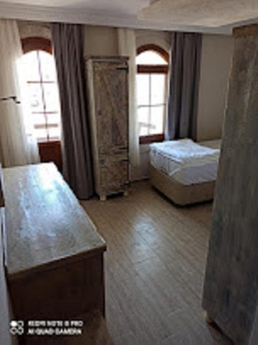 Standart Oda, Kara Manzaralı (Balkonlu)