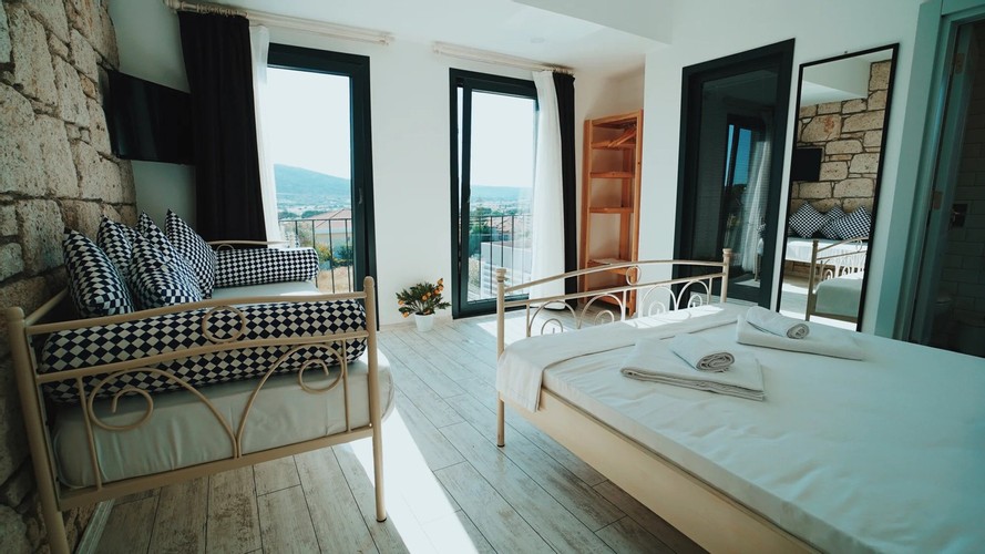 Standard Room, Pool View