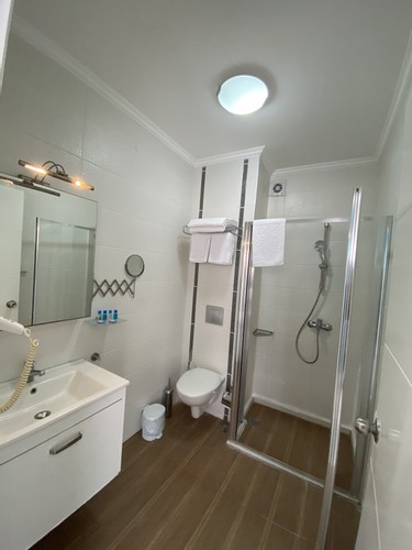 Standart Oda, Kara Manzaralı