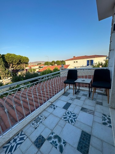 Deluxe Room, Pool View (Balcony)