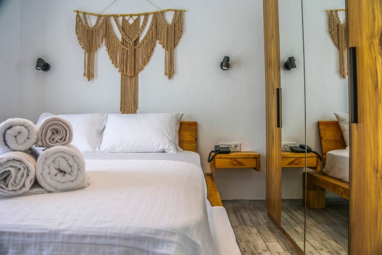 Deluxe Room (Balcony)