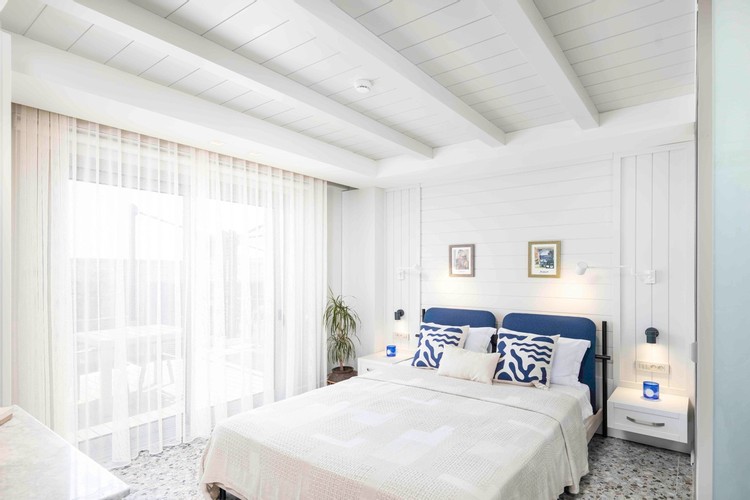 Deluxe Oda, Havuz Manzaralı