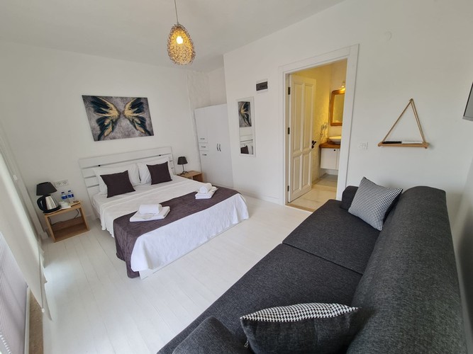 Suit Oda, Havuz Manzaralı