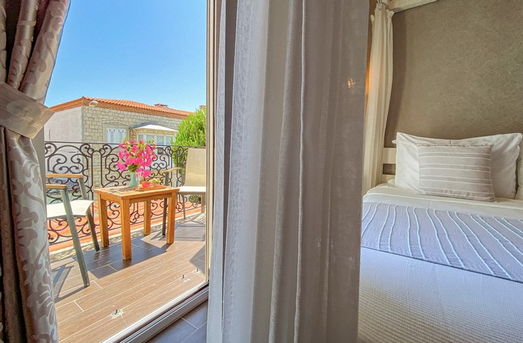 Deluxe Balkonlu Oda (Balkonlu)