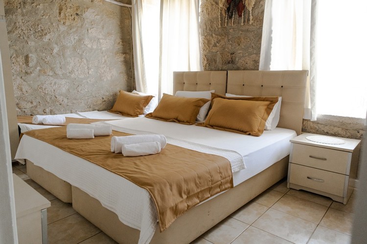 Standard Room (3 Person)