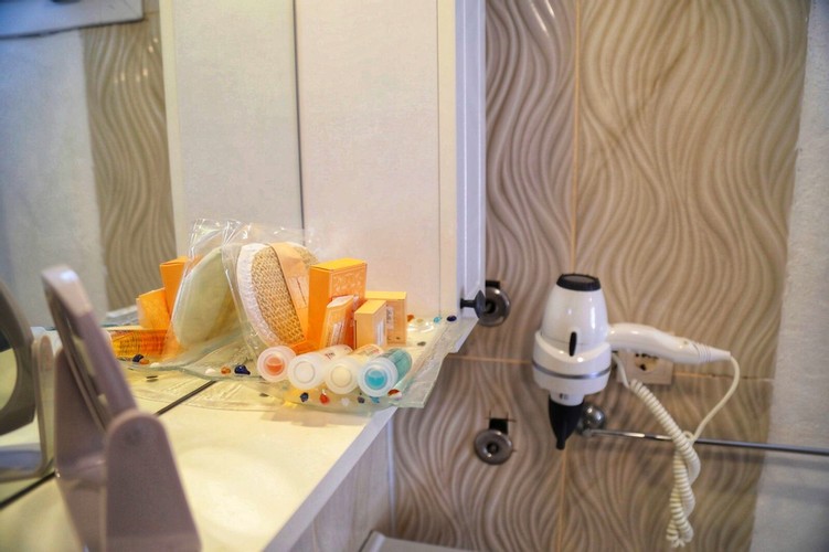 Deluxe Room (Balcony)