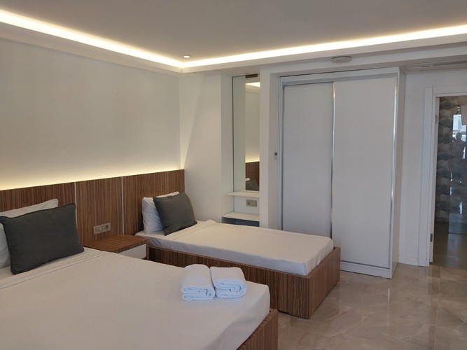 Deluxe Oda, Havuz Manzaralı (3 Kişilik)