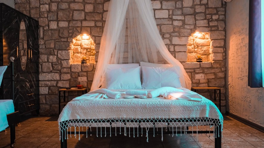 Garden Room, Garden View