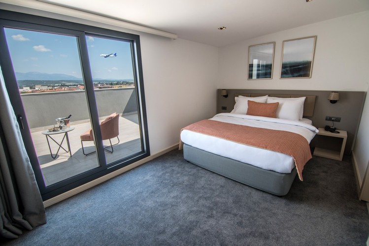 Terrace Room (Terrace)