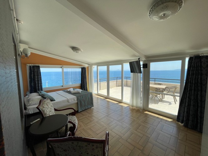 Teras Oda, Deniz Manzaralı