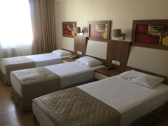 Standard Room (3 Person)