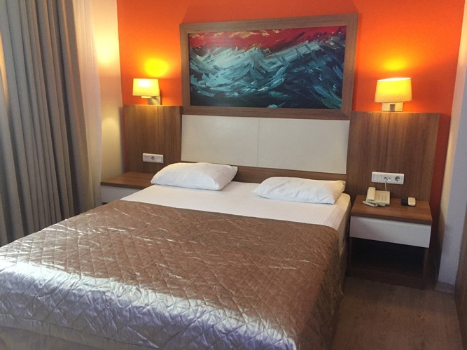 Standard Room (1 Person)