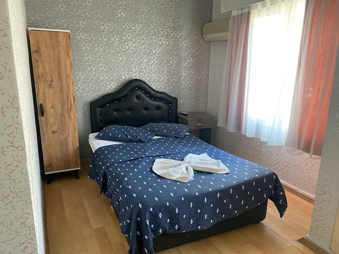 Economy Room (1 Person)