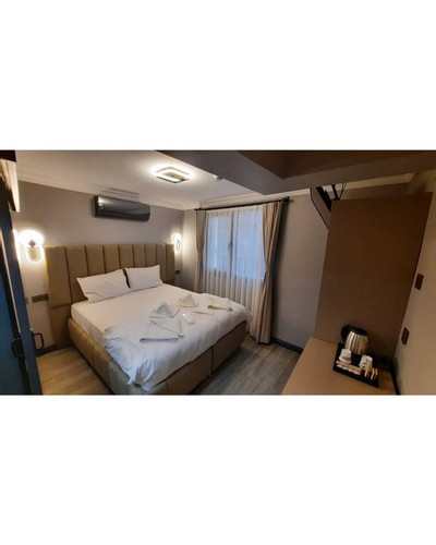 Superior Room, Land View