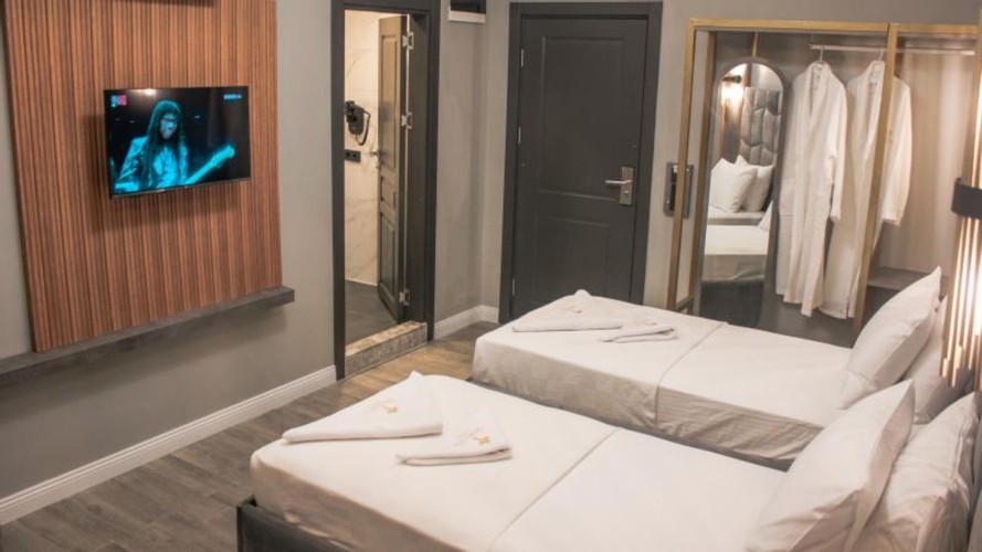 Twin Room, City View