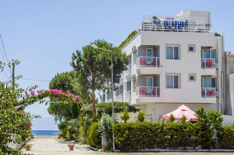 Colophon Beach Otel & Restaurant