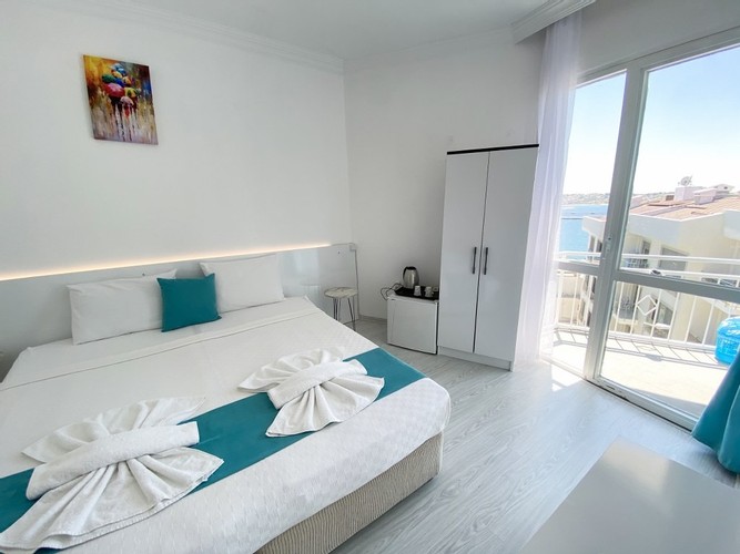 Standard Room, Sea View (Balcony)