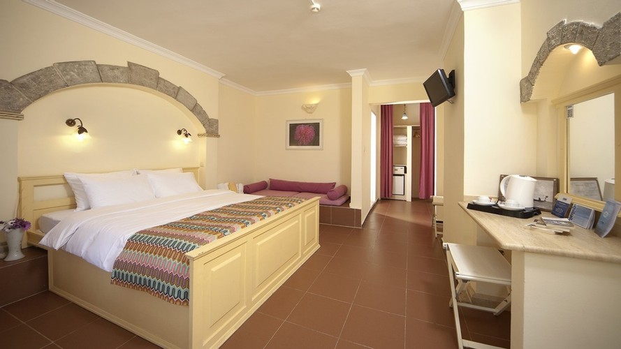 Maya Hill Bahçe Manzaralı