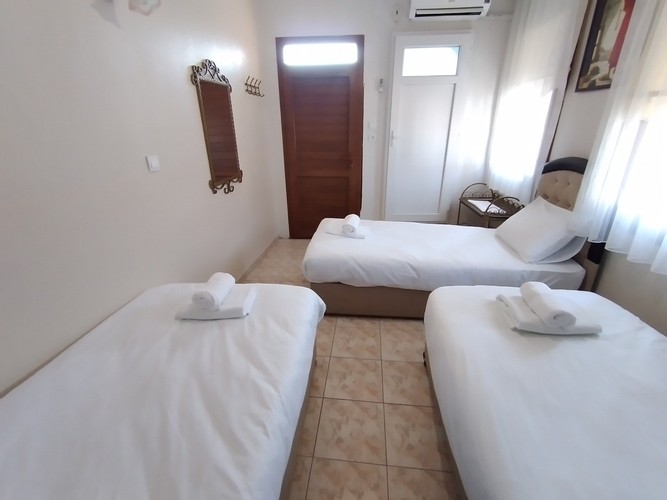 Standard Room (3 Person)