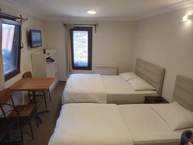 Ayçiçeği Menekşe