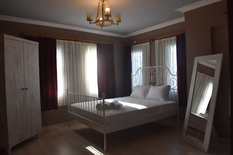 Superior Oda, Şehir Manzaralı