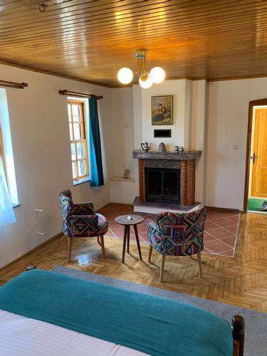 Şömineli Manzaralı Oda