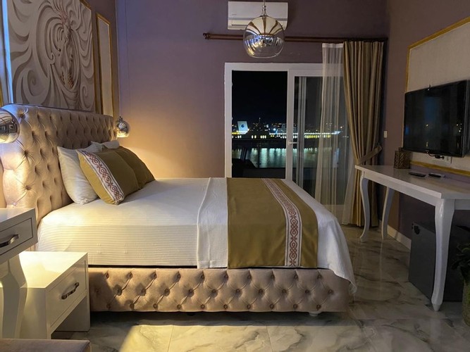 Teras Oda, Deniz Manzaralı (Balkonlu, Jakuzi, Teraslı)