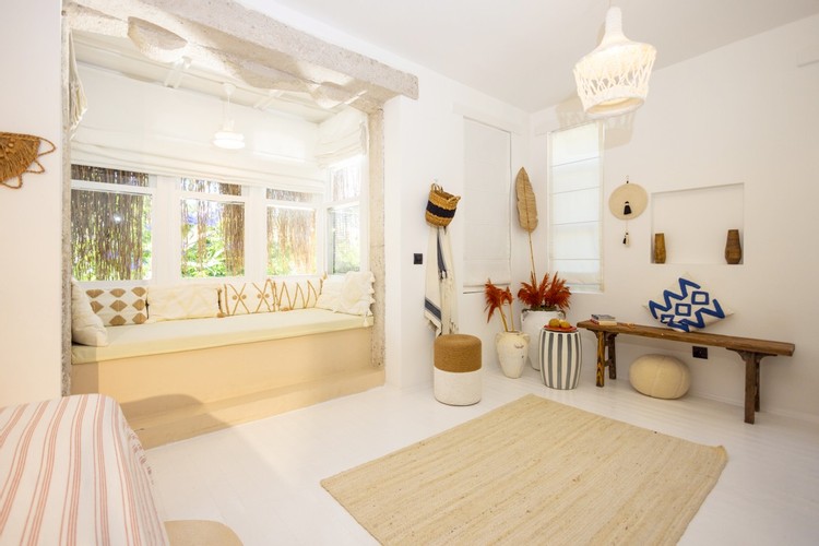 Deluxe Oda (Erkekler İçin, Pencereli)