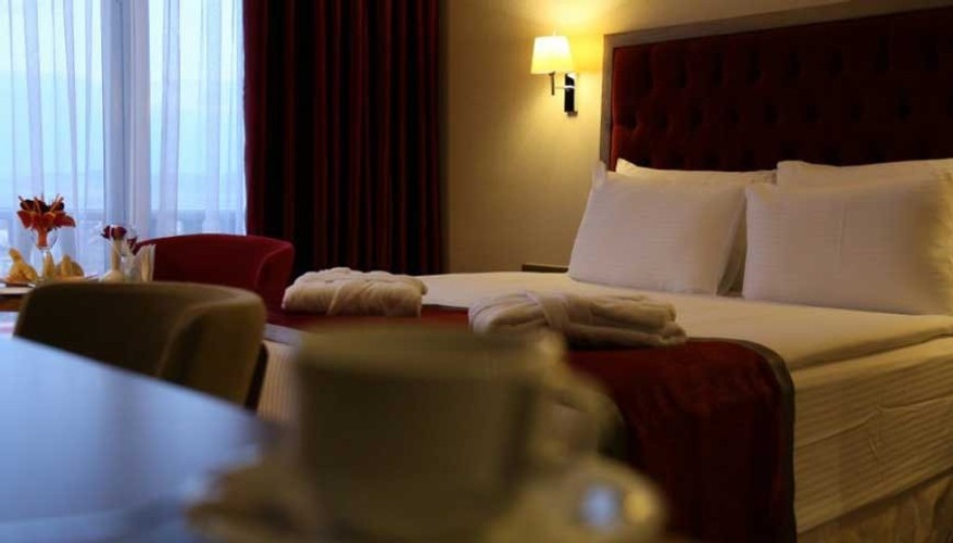 Deluxe Iki Ayrı Yataklı Oda