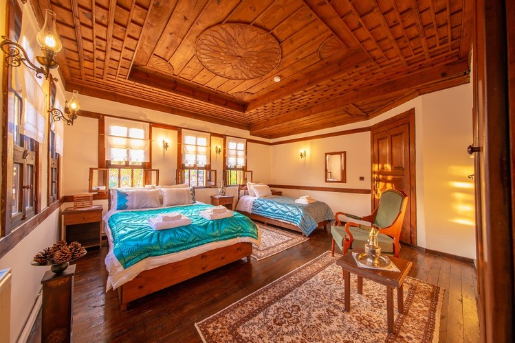 Deluxe Oda (3 Kişilik)