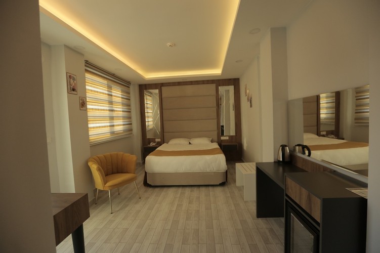 Aile Odası, Göl Manzaralı