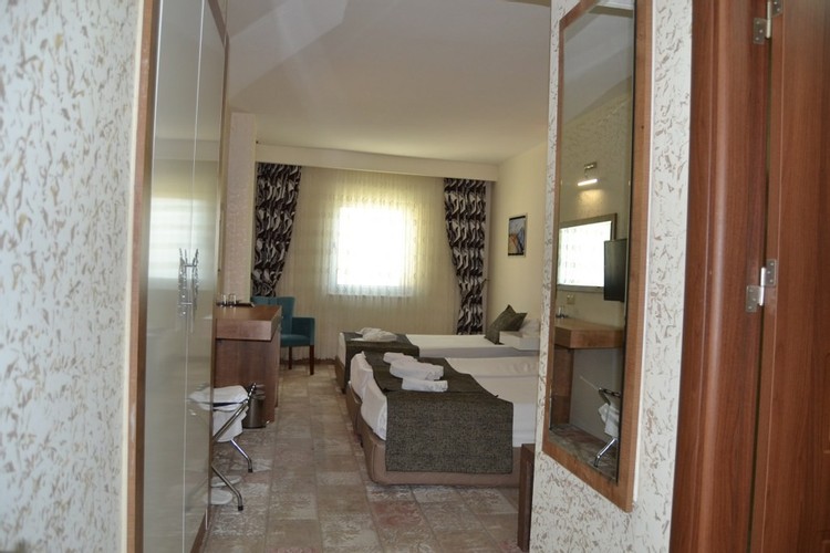 Standard Room (3 Person)