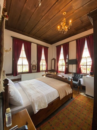 Classic Room, City View