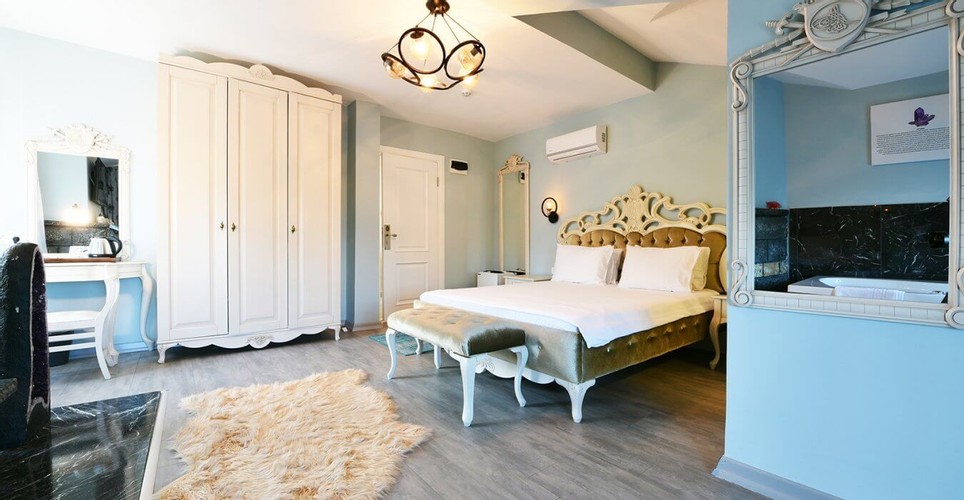 Suite Room (Jacuzzi)