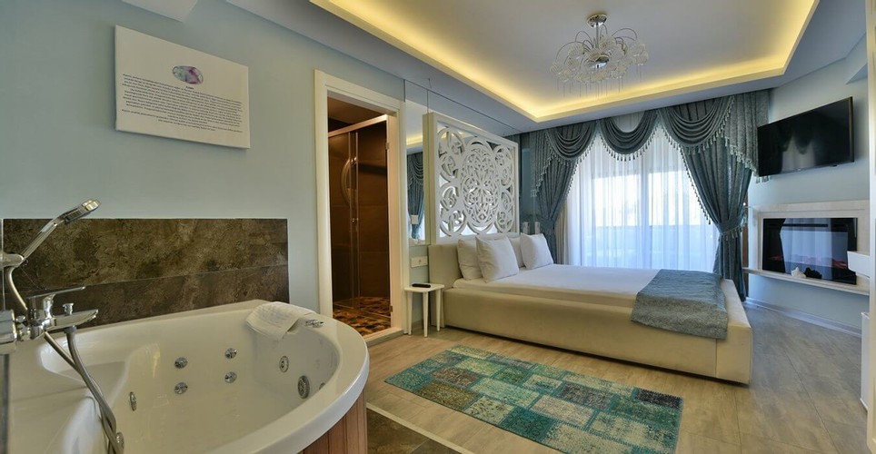 Suite Room, Garden View