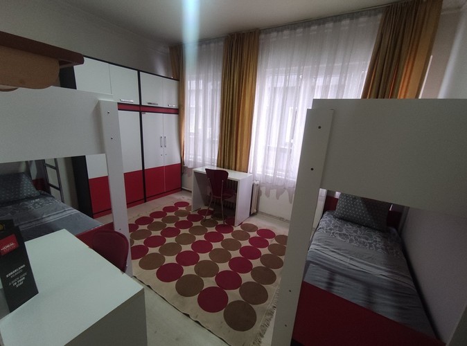 Karma Dört Kişilik Oda Tek Yataklı