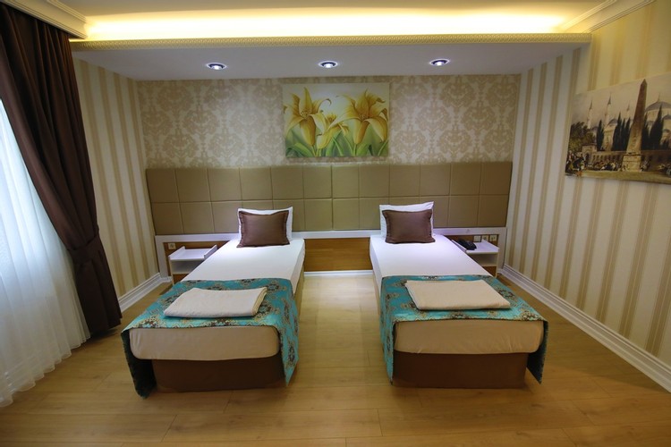 Superior Iki Ayrı Yataklı Oda