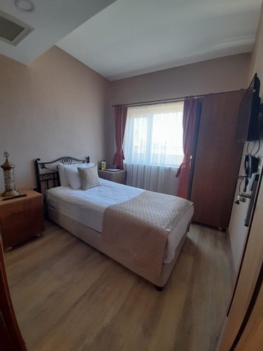 Standard Room (1 Person)