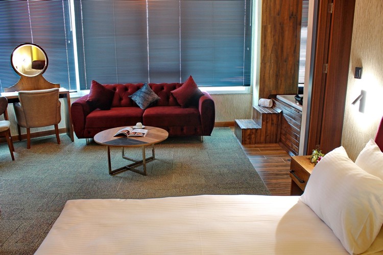 King Suit Balayı Odası