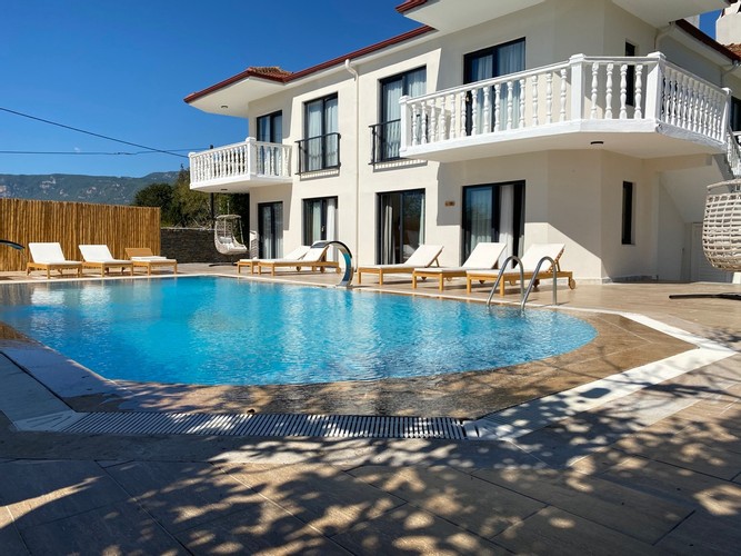 Deluxe Room, Pool View