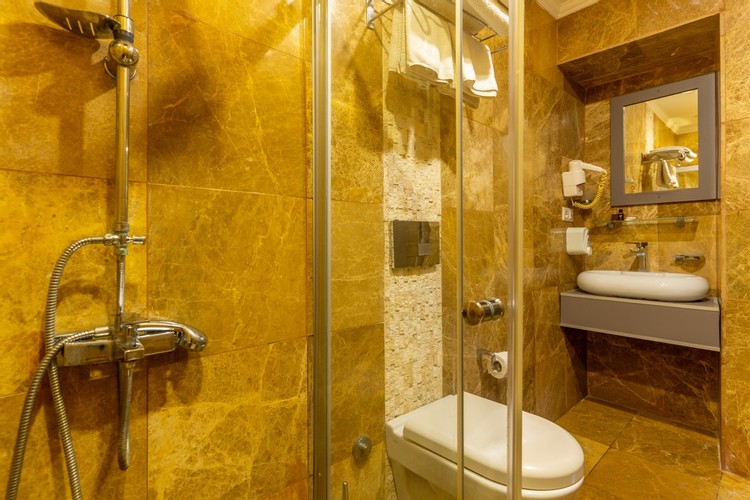 Ekonomik Iki Ayrı Yataklı Oda