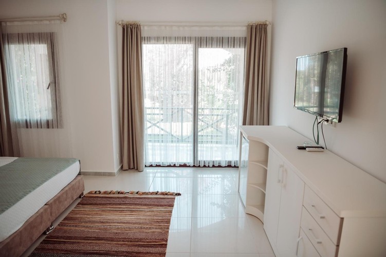 Standart Oda, Havuz Manzaralı