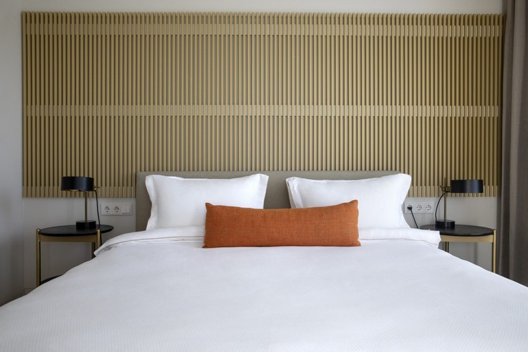 Deluxe Room (Balcony)