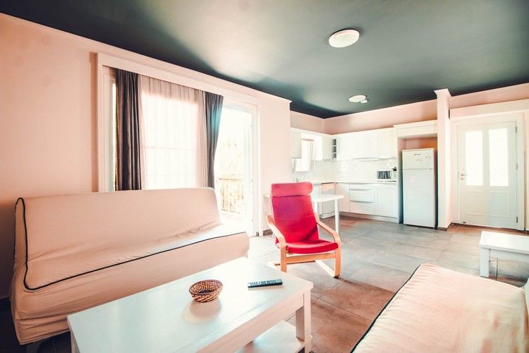 Apart Daire Zemin Kat Oda