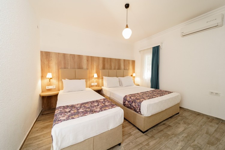 Superior Oda (3 Kişilik, Balkonlu)