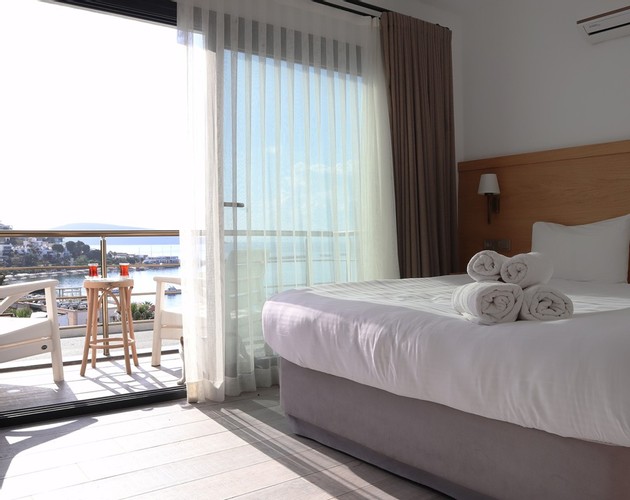 Family Room, Sea View