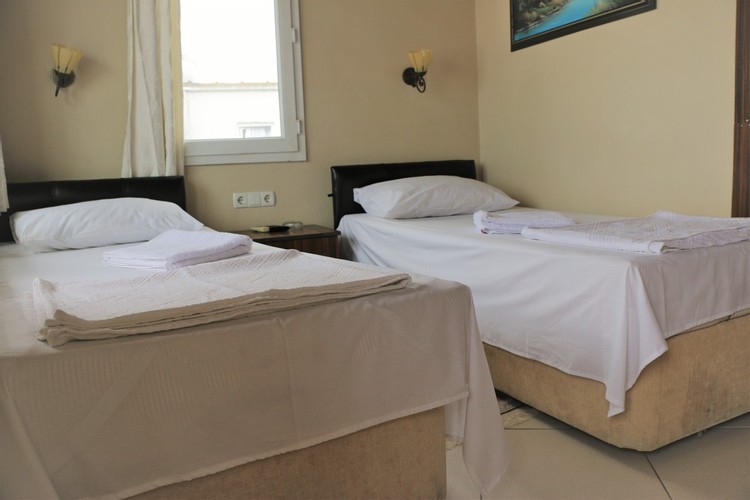 İki Ayrı Yataklı Oda