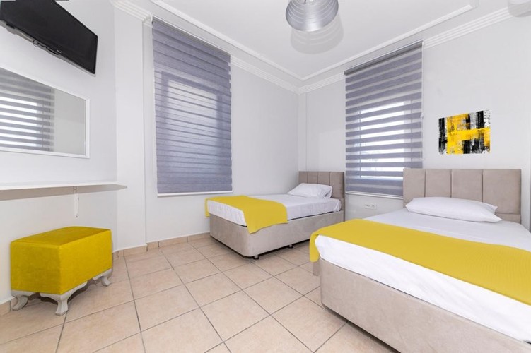 Standart Oda, Kara Manzaralı