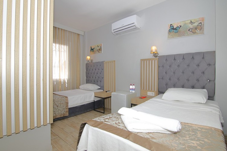 Standard Room (Balcony)