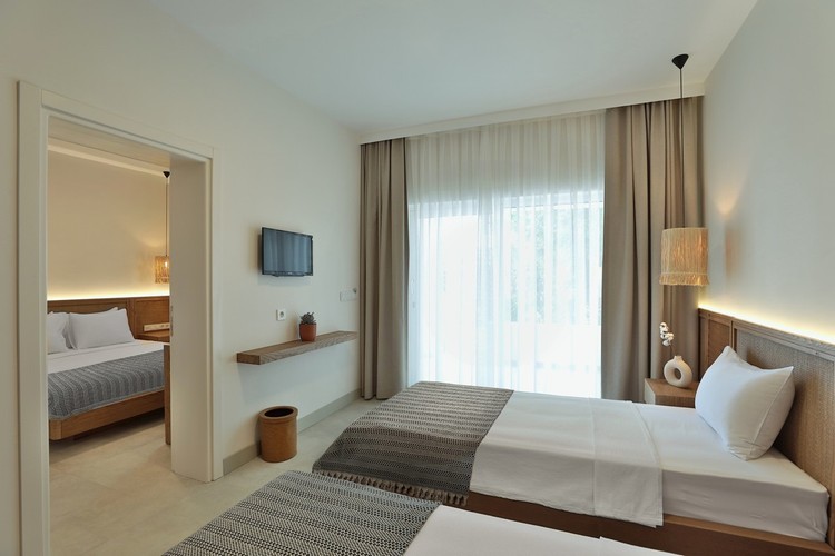 Superior Suite Room, Garden View